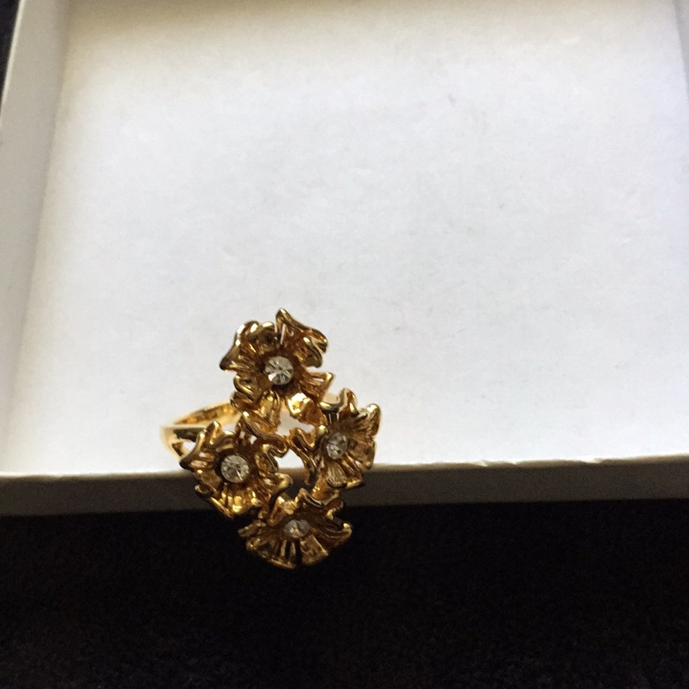 Rings - Picture 4 of 4